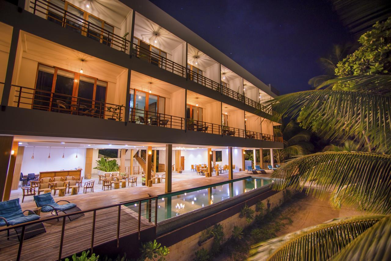 Kiha Hotel Dharavandhoo